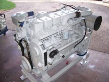 Felújított Cummins 6B5.9M motor
