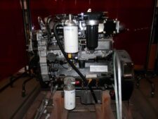 Felújított Perkins 1104D-44T motor
