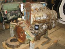 Használt Deutz F4L912D motor – hosszú és rozsdás