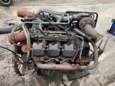 Használt Mercedes V6 OM441 motor