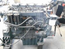 Használt 4 hengeres motor Liebherr kotrógéphez