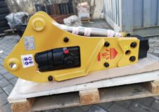 Hidraulikus kalapács Volvo BL71 buldózer-rakodóhoz