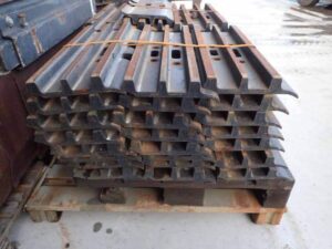 Caterpillar 325 lánctalp papucs – 10 db-os készlet