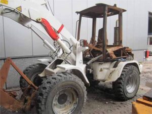 Volvo l30b alkatrészek bontottan