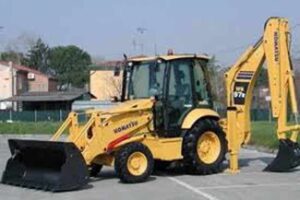 Komatsu buldó-exkavátor – alkatrészek és kiegészítők
