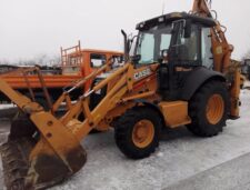 Alkatrészek Case 580 Super R buldó-exkavátorhoz