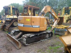 Használt alkatrészek case cx75 kotrógéphez