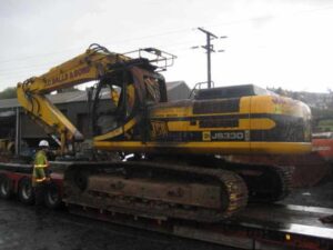 Jcb js330lc kotrógép alkatrész bontott állapotban