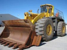 Buldozer Komatsu WA700 – Alkatrészek: Linc, Kar, Tengelyház, Differenciálmű