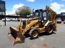 Alkatrészek Caterpillar 428B kotrógéphez
