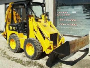 Használt alkatrészek mini rakodó jcb 208s bontásból