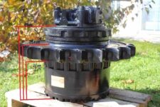 Végáttétel Komatsu PC120 PC128 PC150LC PC180LC kotrógéphez, méret 39×24,8×23 cm