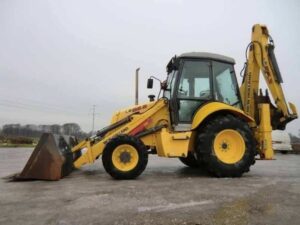 Használt alkatrészek new holland lb95 buldózer-rakodóhoz