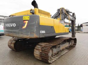 Használt alkatrészek volvo ec300dl kotrógéphez