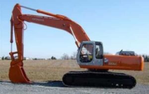 Hitachi ex370 pótalkatrészek – futógörgők, lánctalpak, joystick