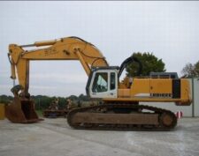 Liebherr R974 bontott alkatrészek – gördülő görgők, forgatáscsökkentő