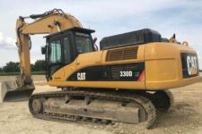 Alkatrészek Caterpillar 330D-hez: lánc, futómű, hidraulikaszivattyú, joystick