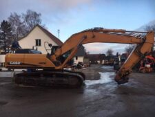 Alkatrészek bontott Case CX370B kotrógéphez