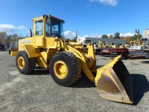 Alkatrészek hyundai hl35 hl740-3 homlokrakodóhoz, bontott állapotban
