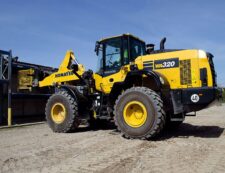 Komatsu WA320 alkatrészek – Motor, Tengely, Dob, Differenciálmű