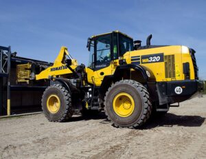 Komatsu wa320 alkatrészek – motor, tengely, dob, differenciálmű