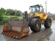 Volvo L120E első homlokrakodó bontott alkatrészek