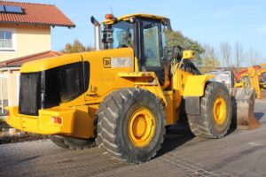 Alkatrészek bontott jcb 456 géphez