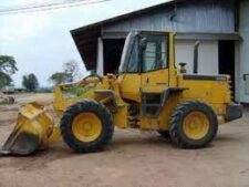 Komatsu WA180 alkatrészek: motor, tengely, első/hátsó kerékagy