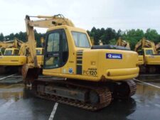 Alkatrészek bontott Komatsu PC120 kotrógéphez