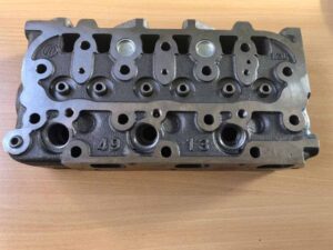Hengerfej kubota motorokhoz: v2203, v2403, v2403t, v2607, v3300, v3300t, v3307, v3600, v3800, d1105, v2003, v1505, d905, v1703