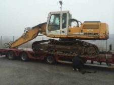 Liebherr R924 kotrógép bontott alkatrészek