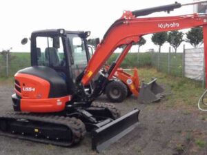 Alkatrészek kubota u55-4 minikotróhoz