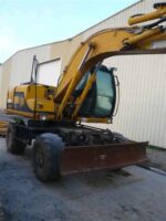 Használt JCB 130 gumikerekes kotrógép