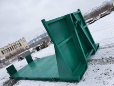 Zöld Abroll típusú platforma, anyagok szállítására és mozgatására
