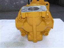 Komatsu D355 buldózer vízszivattyú