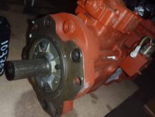 Kawasaki K3V180DT-123R hidraulikus szivattyú