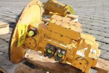 Hidraulikus szivattyú VOLVO EC700B kotrógéphez