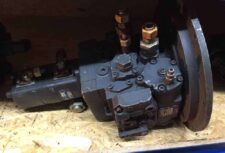 Sauer Danfoss hidraulikus szivattyú 42R28 modell