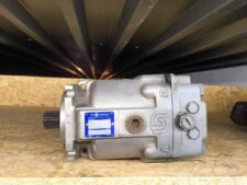 Sauer-Sundstrand 90M100 hidraulikus szivattyú