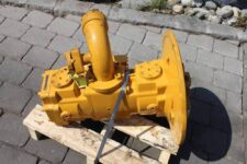 Liebherr PR712 buldózer hidraulikus szivattyú