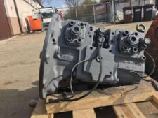 Komatsu PC35R/PC120/PC400 hidraulikus szivattyú – Modell 708-2L-41230