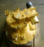 Komatsu PW130 kotrógép hidraulikus szivattyú