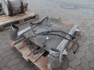 Intercooler hűtő daf xf 95 – kód 1327673