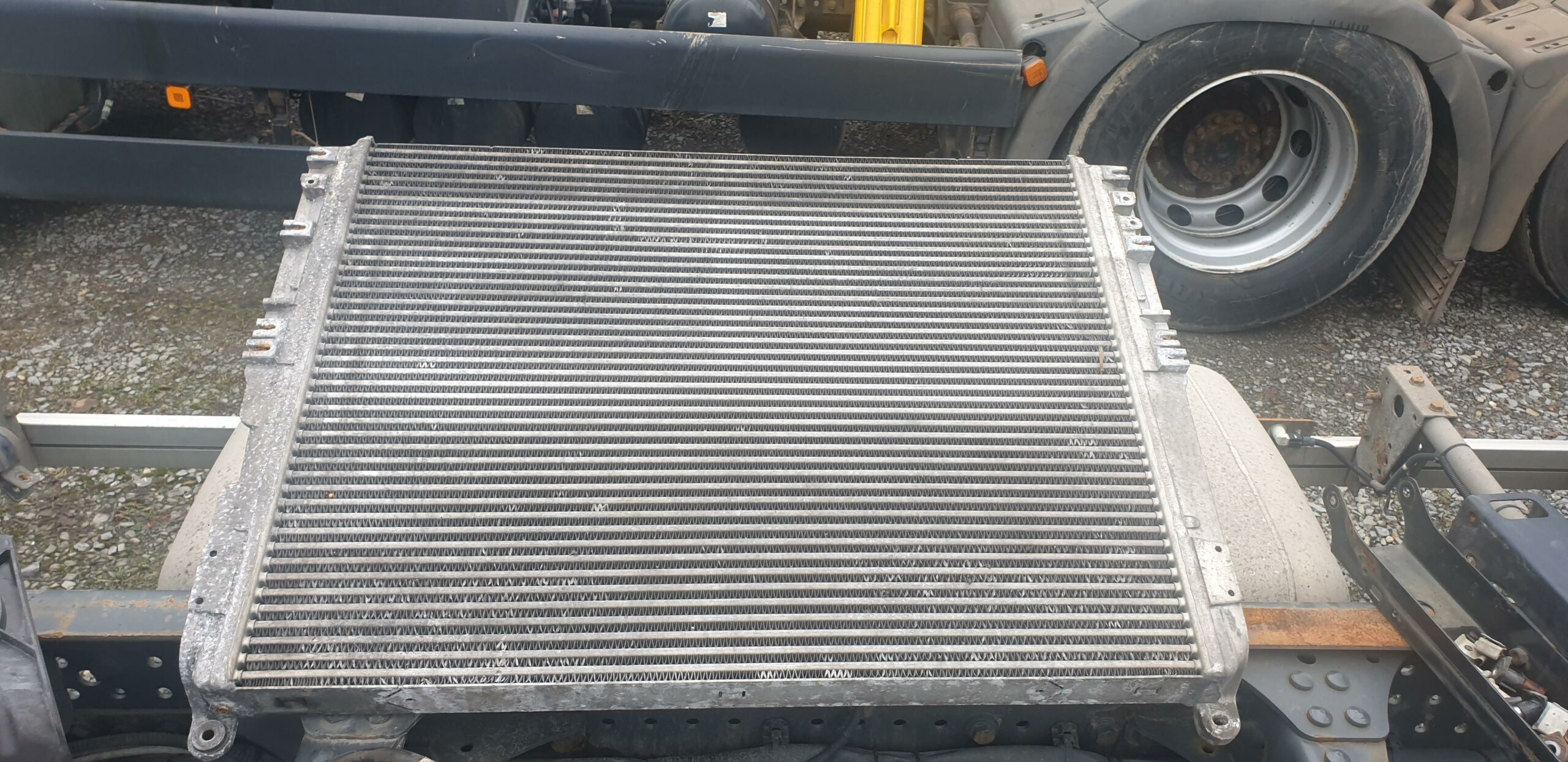 Hűtő Intercooler Mercedes Euro 6 A9605000002
