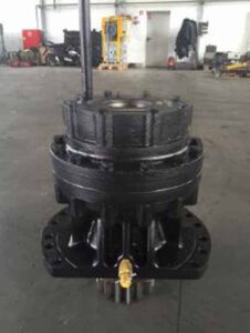 Fordulatszámcsökkentő komatsu pc 240-11-hez