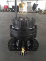 Forgató reduktor Komatsu PC 210 NLC-6 kotrógép kabinjához