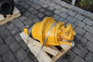 Liebherr r912 litronic kotrógép forgatómű reductora
