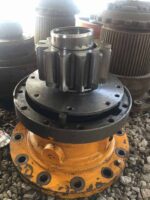 Fordulatszámcsökkentő Hyundai kotrógéphez 210-7/210-7A