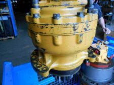 Komatsu PC200LC-3 kotrógép hajtómű reductora