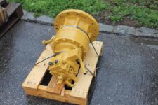 JCB JS200 forgató reduktor kotrógéphez